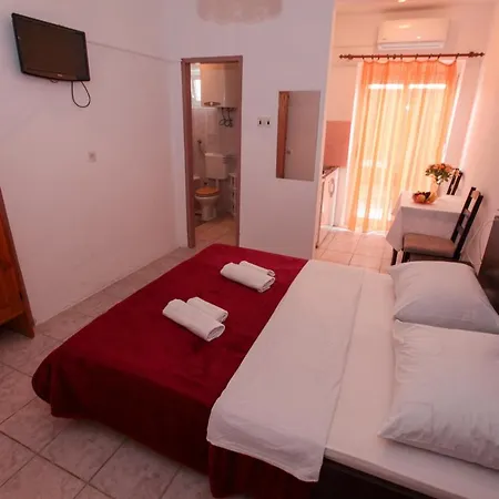 Rosika Guest house