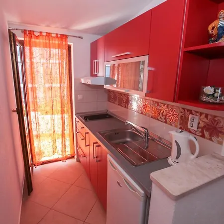 Guest house Rosika Podaca