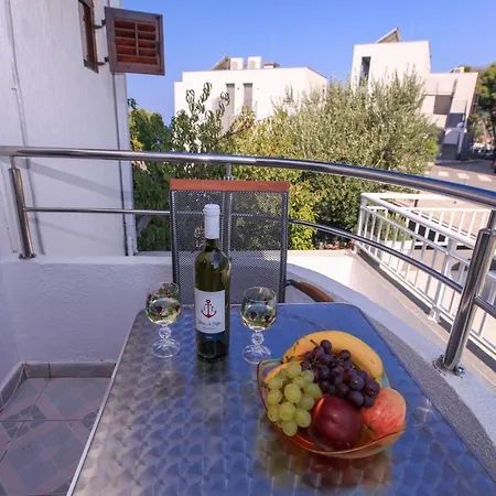 Rosika Guest house *