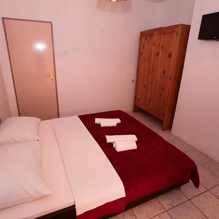 Rosika Guest house Podaca