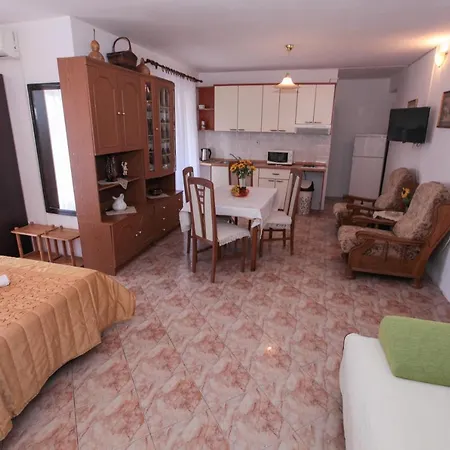 Guest house Rosika *